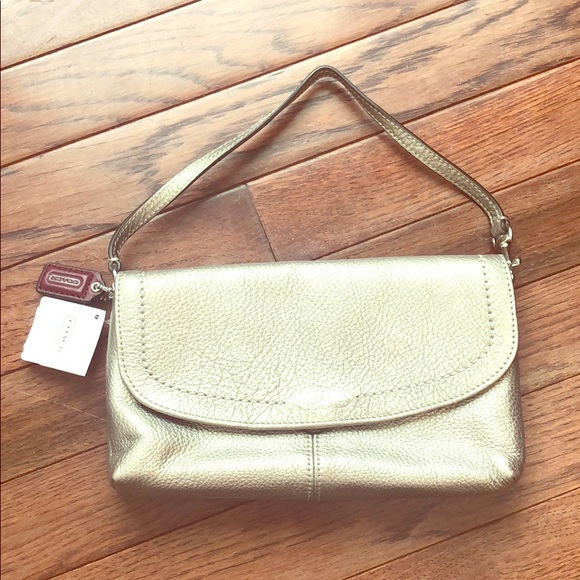 Silver/pewter coach clutch - Picture 1 of 4